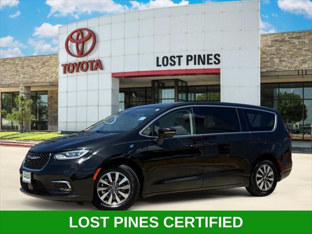 2023 Chrysler Pacifica Hybrid Touring L for sale in Bastrop, TX