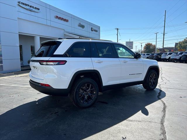 2027 Jeep Grand Cherokee GRAND CHEROKEE LAREDO ALTITUDE 4X4