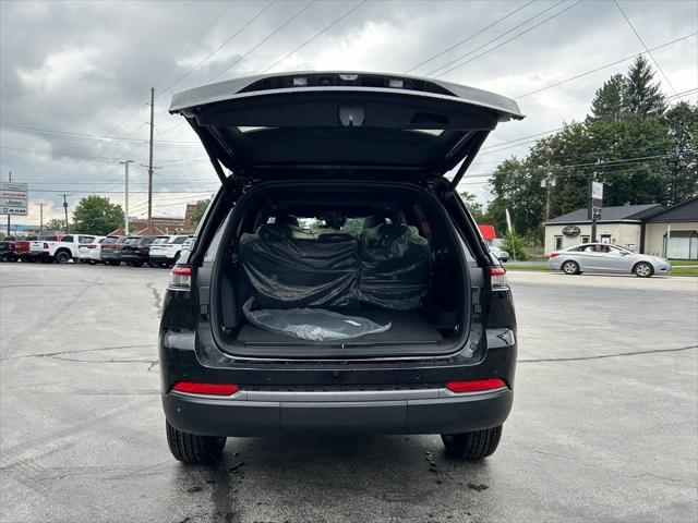 2027 Jeep Grand Cherokee Laredo Altitude 2027 Jeep Grand Cherokee Laredo Altitude