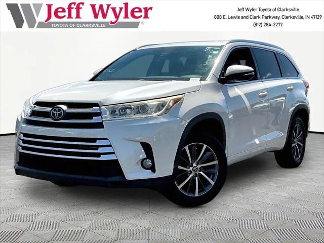 2017 Toyota Highlander XLE for sale in Clarksville, IN