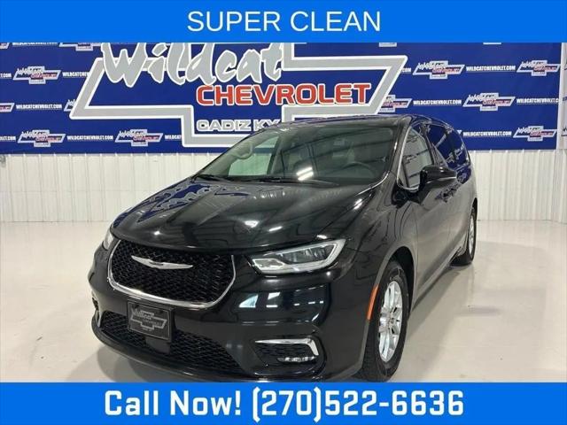 2023 Chrysler Pacifica Touring L for sale in Cadiz, KY