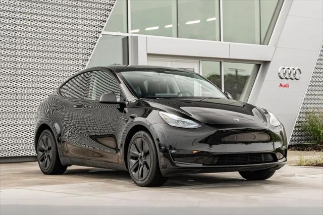 2024 Tesla Model Y Long Range Dual Motor All-Wheel Drive for sale in St. Charles, IL