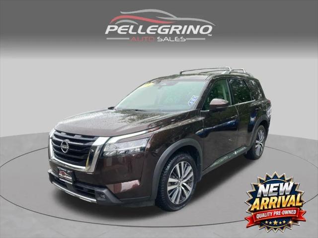2022 Nissan Pathfinder Platinum 4WD for sale in Batavia, NY