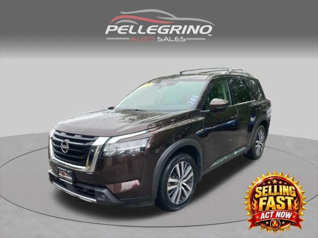 2022 Nissan Pathfinder Platinum 4WD for sale in Batavia, NY