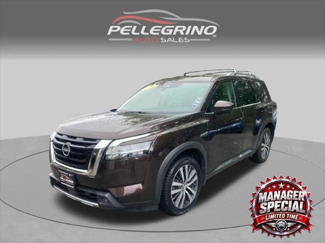2022 Nissan Pathfinder Platinum 4WD for sale in Batavia, NY