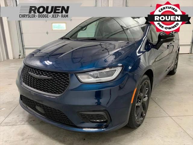 2025 Chrysler Pacifica Limited for sale in Woodville, OH