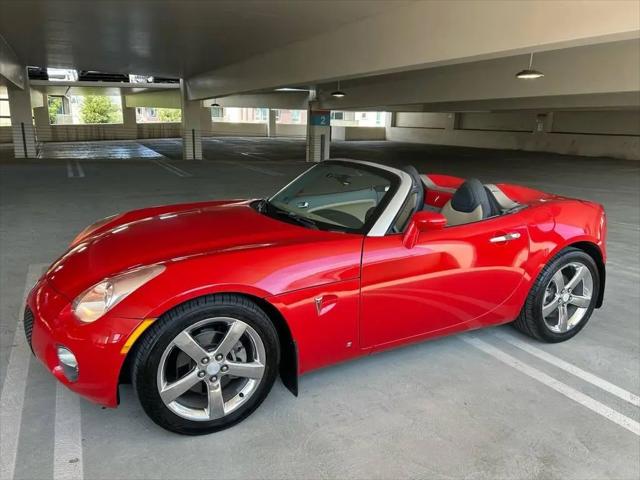 2007 Pontiac Solstice Base 2dr Convertible for sale in Covina, CA