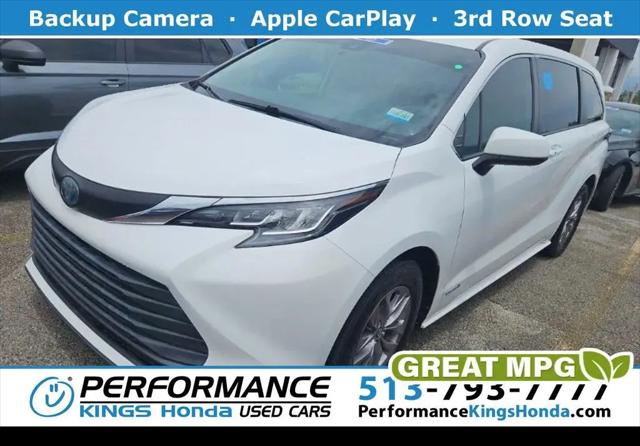 2021 Toyota Sienna LE for sale near Cincinnati, OH