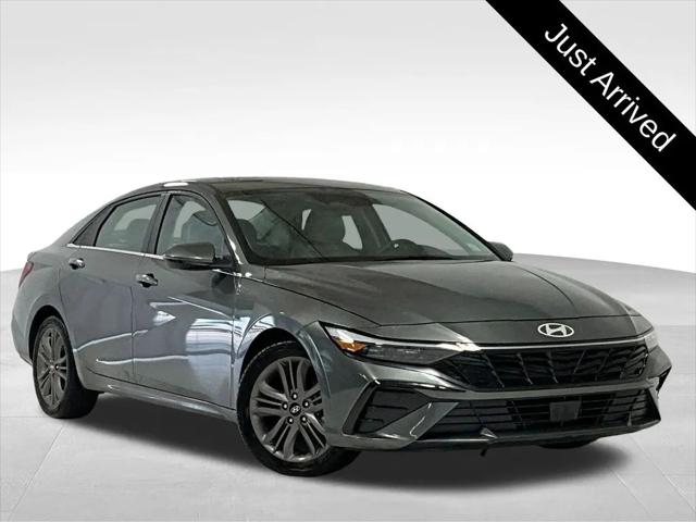 2025 Hyundai Elantra Limited for sale in Des Moines, IA