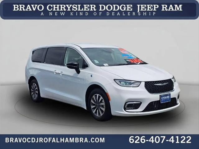 2024 Chrysler Pacifica Hybrid Select for sale in Alhambra, CA