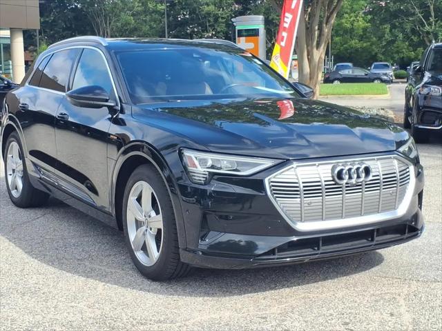 2019 Audi e-tron Premium Plus