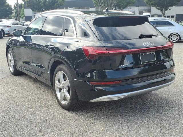 2019 Audi e-tron Premium Plus
