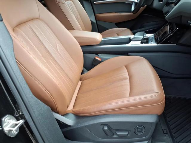 2019 Audi e-tron Premium Plus
