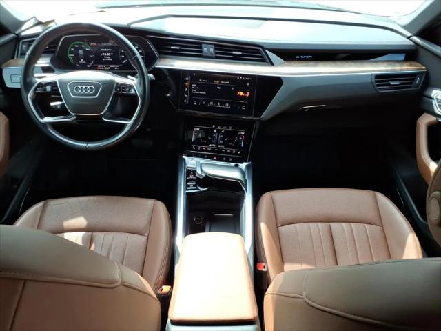 2019 Audi e-tron Premium Plus