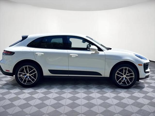 2023 Porsche Macan Macan