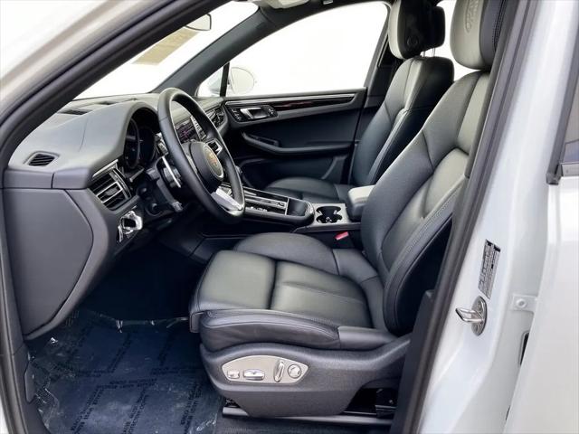 2023 Porsche Macan Macan