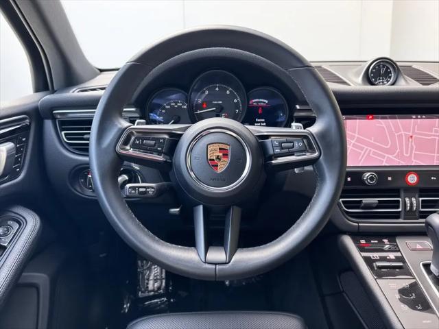 2023 Porsche Macan Macan
