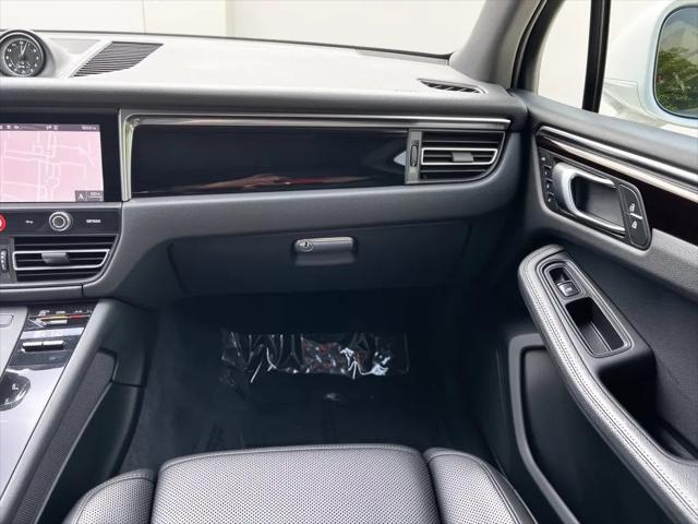 2023 Porsche Macan Macan