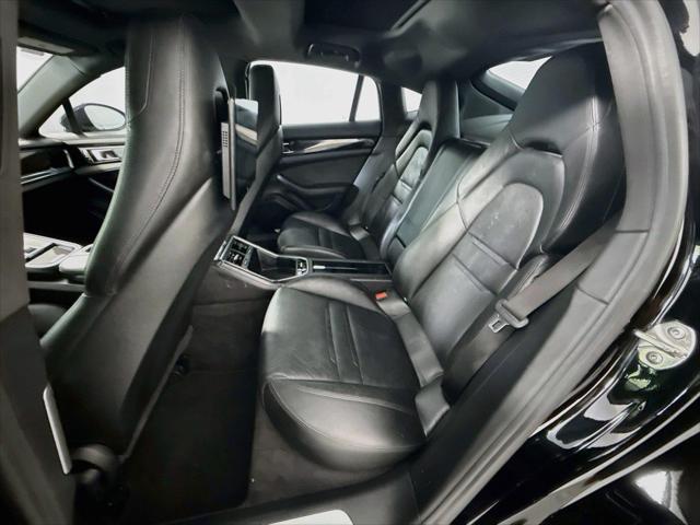 2017 Porsche Panamera RWD
