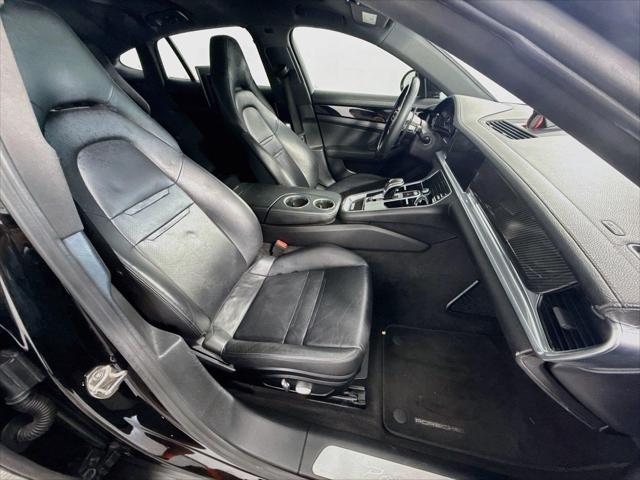 2017 Porsche Panamera RWD