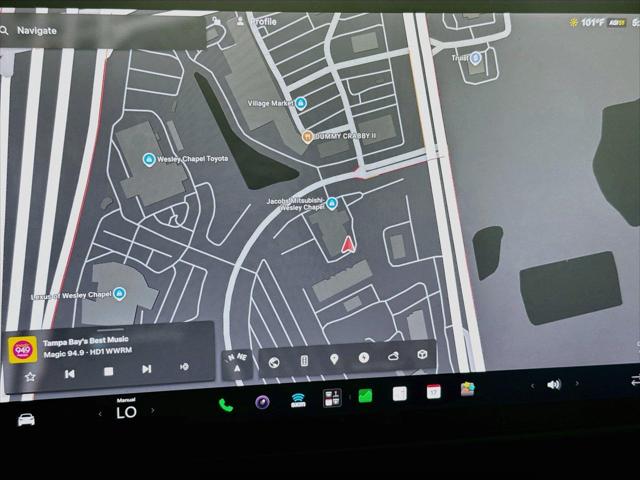 2023 Tesla Model X Standard Range
