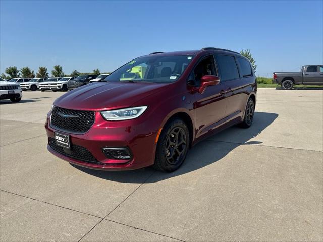 2021 Chrysler Pacifica Hybrid Touring L