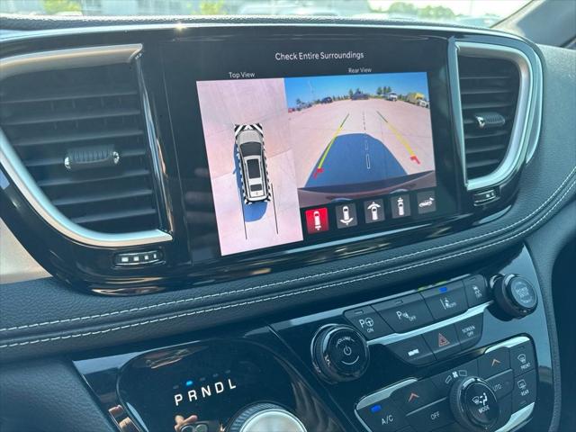 2021 Chrysler Pacifica Hybrid Touring L