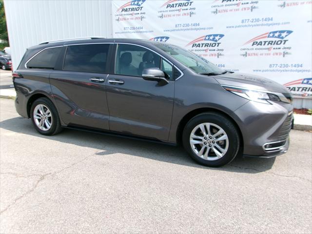 2025 Toyota Sienna Limited