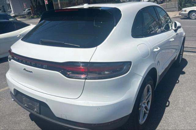 2021 Porsche Macan Base