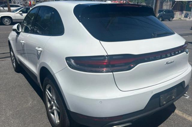 2021 Porsche Macan Base