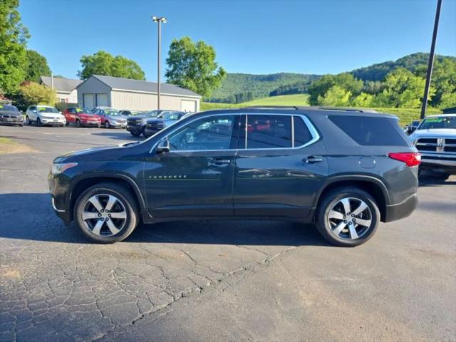2021 Chevrolet Traverse AWD LT Leather