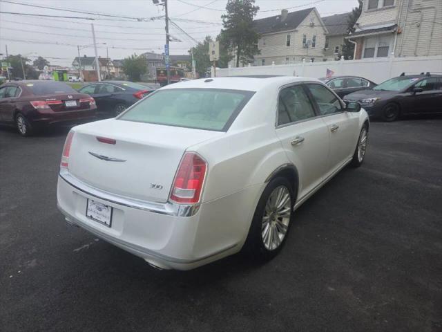 2012 Chrysler 300 Limited
