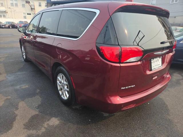 2017 Chrysler Pacifica Touring