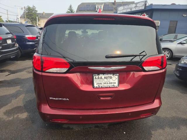 2017 Chrysler Pacifica Touring
