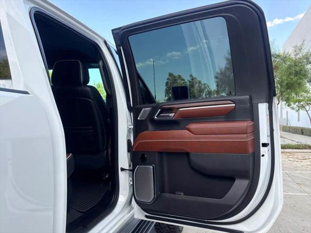 2024 GMC Sierra 2500HD 4WD Crew Cab Standard Bed Denali Ultimate