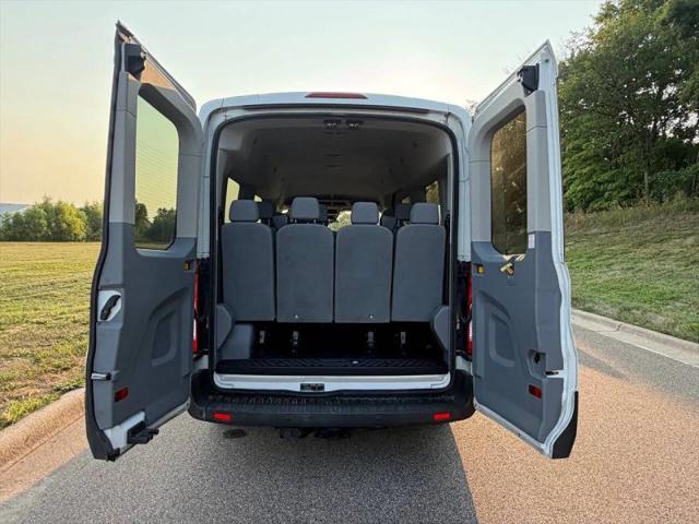 2017 Ford Transit XLT