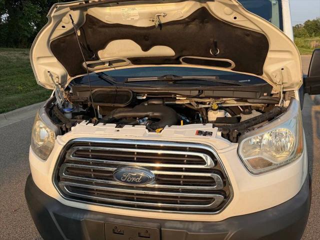 2017 Ford Transit XLT