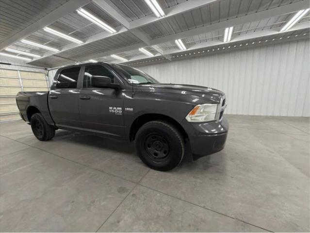 2019 Ram 1500 Classic SLT Crew Cab 4x4 57 Box
