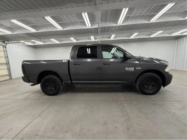 2019 Ram 1500 Classic SLT Crew Cab 4x4 57 Box