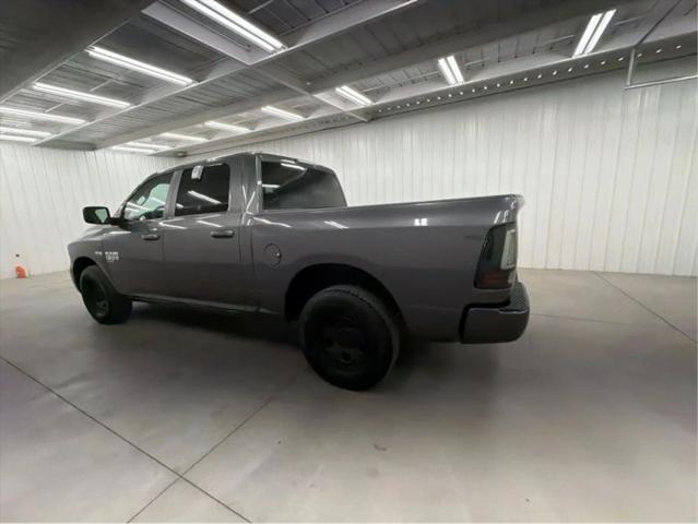 2019 Ram 1500 Classic SLT Crew Cab 4x4 57 Box