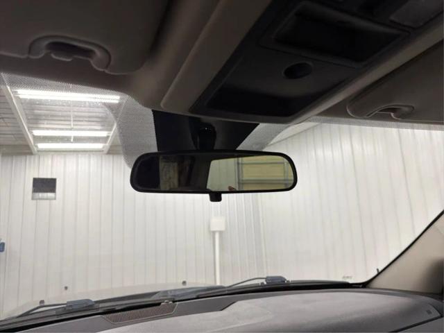 2019 Ram 1500 Classic SLT Crew Cab 4x4 57 Box