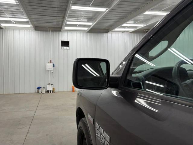 2019 Ram 1500 Classic SLT Crew Cab 4x4 57 Box