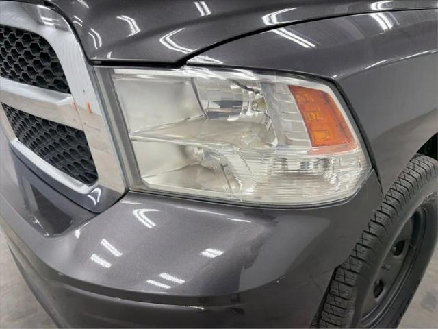 2019 Ram 1500 Classic SLT Crew Cab 4x4 57 Box
