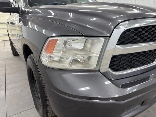 2019 Ram 1500 Classic SLT Crew Cab 4x4 57 Box