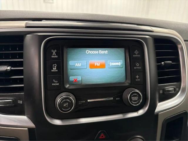 2019 Ram 1500 Classic SLT Crew Cab 4x4 57 Box