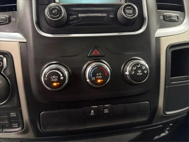 2019 Ram 1500 Classic SLT Crew Cab 4x4 57 Box