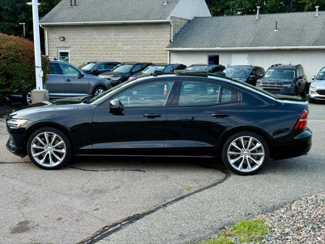 2021 Volvo S60 T6 Momentum