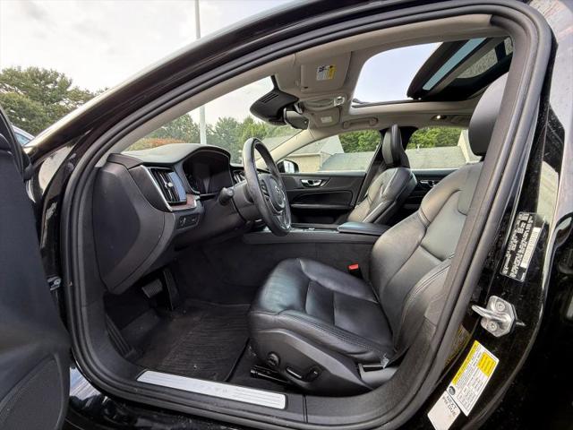 2021 Volvo S60 T6 Momentum