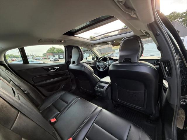 2021 Volvo S60 T6 Momentum