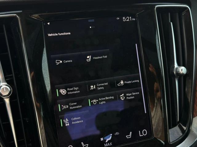 2021 Volvo S60 T6 Momentum